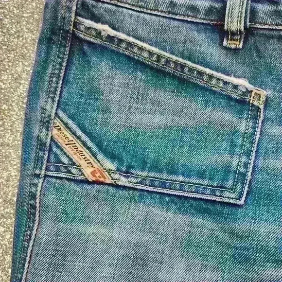 DESIEL LOW RISE  FLAIR LEG JEANS - Picture 2 of 6